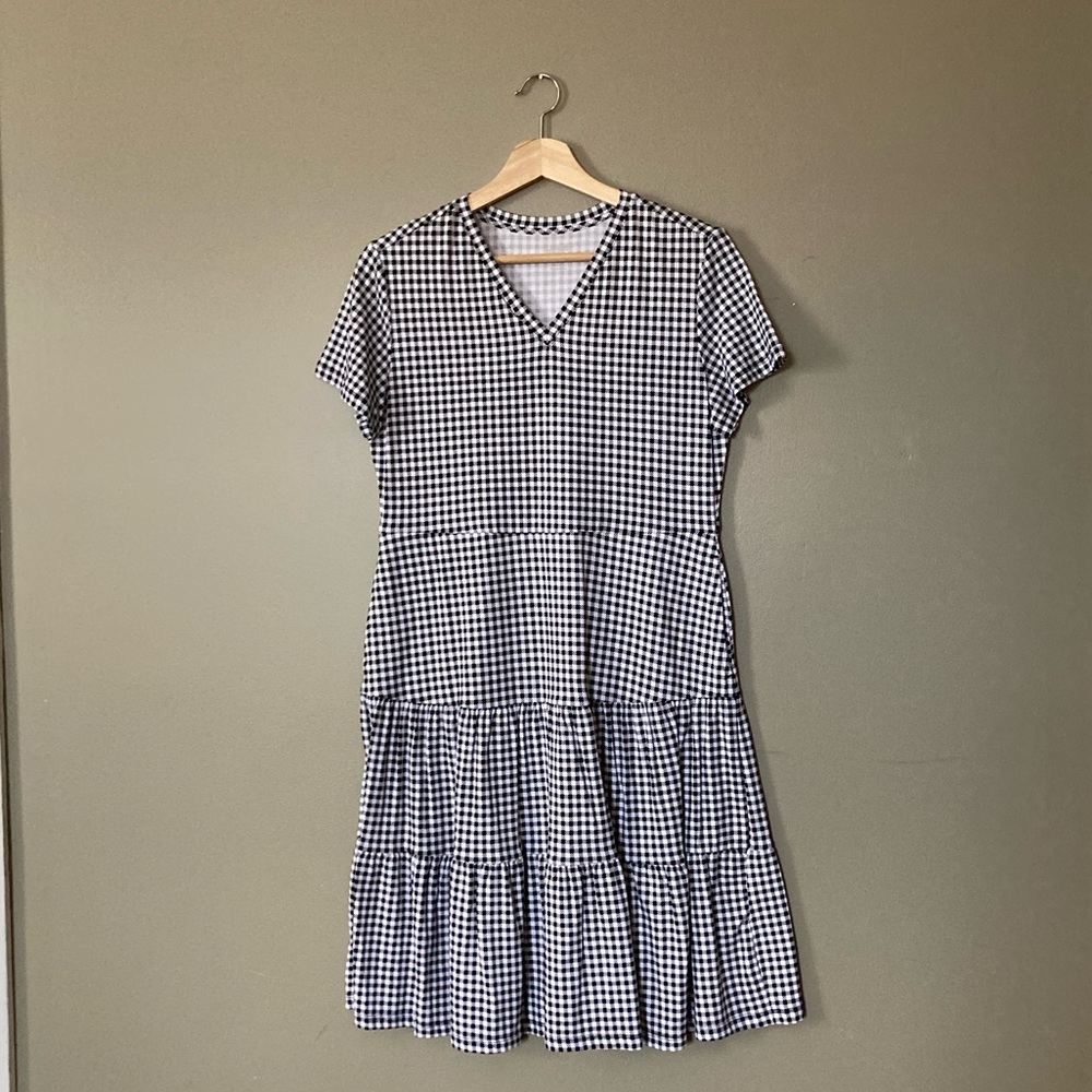Gingham Checkered v-neck T-shirt Dress